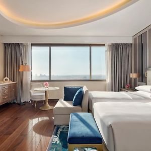 Twin Room Club Access